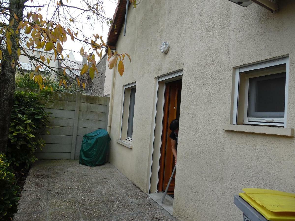 Meuble De La Tour Nogent-sur-Seine Exterior foto